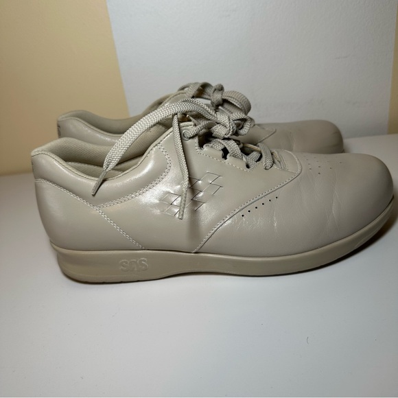 SAS Women's Sneakers in Light Beige - Picture 4 of 10